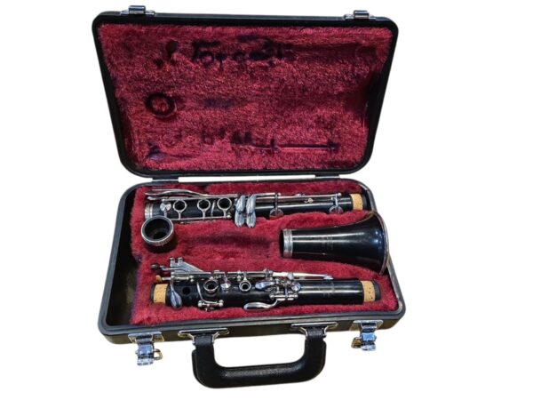 Clarinete Yamaha C100 Resina Sib (Usado) - Image 4