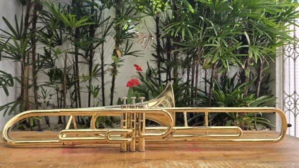Trombone Schieffer Pisto Curto Laqueado Sib (Novo) - Image 2