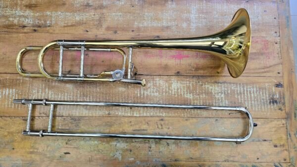 Trombone De Vara Tenor Laqueado Bb/f Hsl-801l Harmonics (Semi-Novo) - Imagem 3