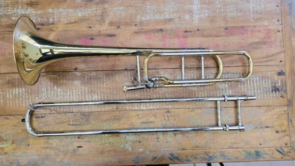 Trombone De Vara Tenor Laqueado Bb/f Hsl-801l Harmonics (Semi-Novo) - Imagem 4
