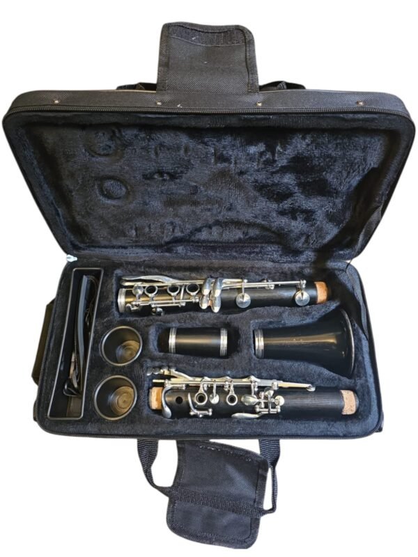 Clarinete Buffet Crampon E11 Madeira Chaves Prateadas Sib (Usado) - Imagem 4