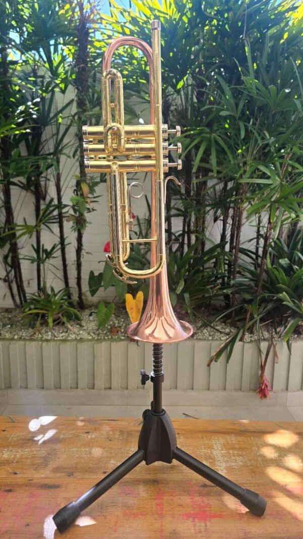 Trompete Conn Director com Campana de Cobre Sib (Usado) - Imagem 2